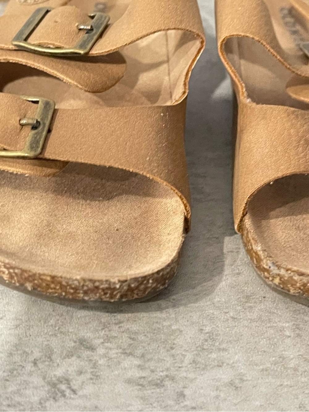 Old Navy Toddler Tan Triple-Buckle Sandals Size 8 - Picture 5 of 16